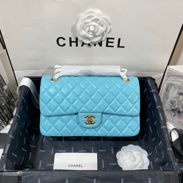 シャネルバッグレプリカ角部分ディテール